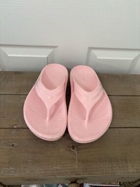 Women’s Pink Comfort Flip Sandals